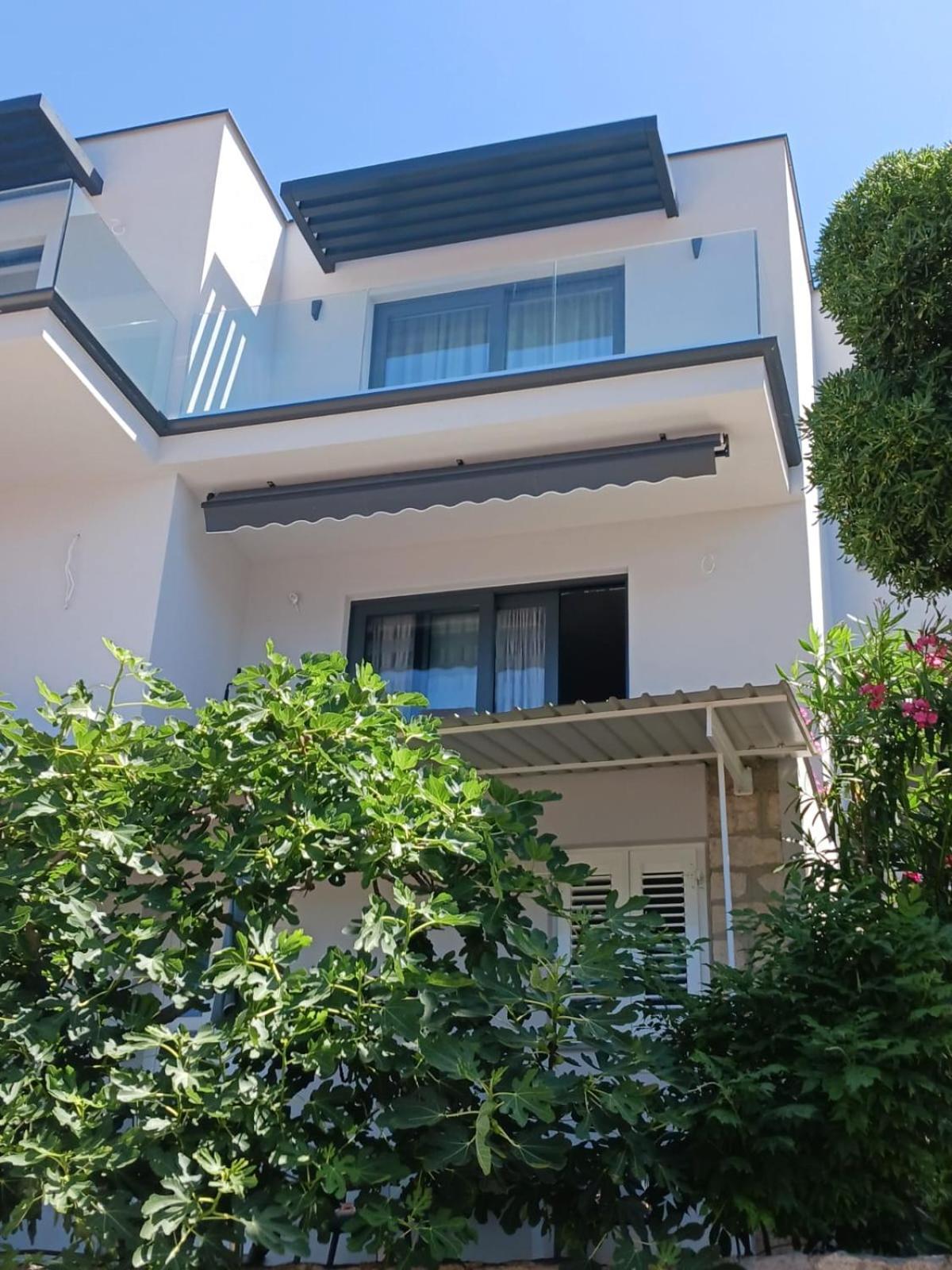 Apartment Mirella 2 拉巴克 外观 照片